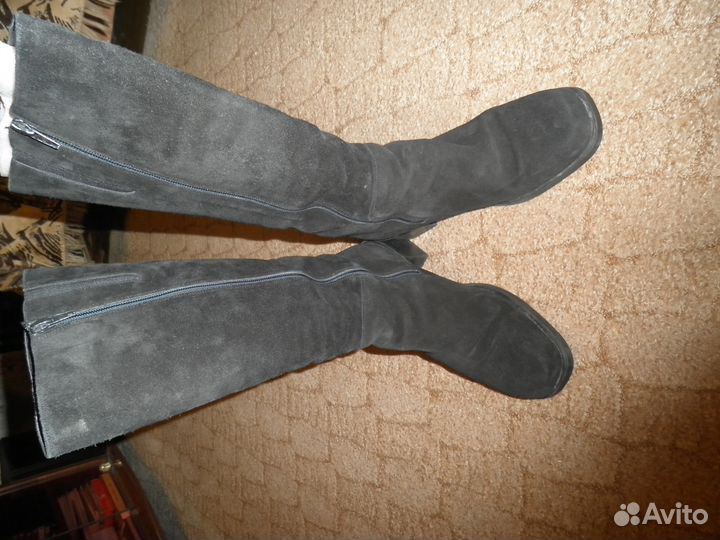 Женские зимние замшевые сапоги