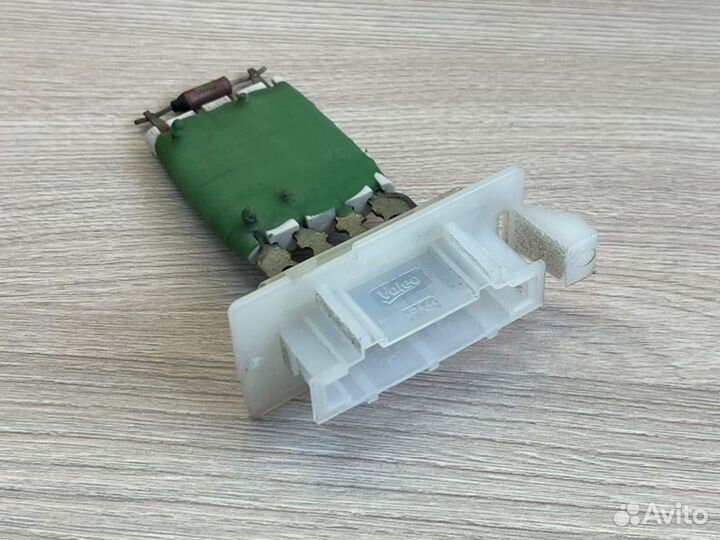 Резистор отопителя Renault Duster