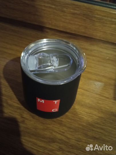 Кружка с крышкой новая