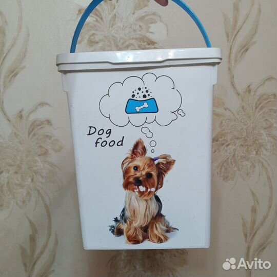 Контейнер для корма