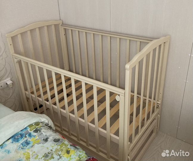 Кровать детская с матрасом