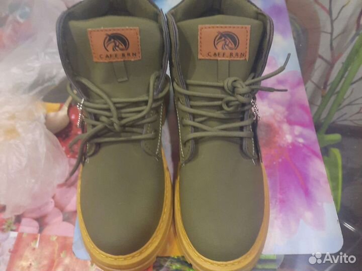 Ботинки унисекс 40