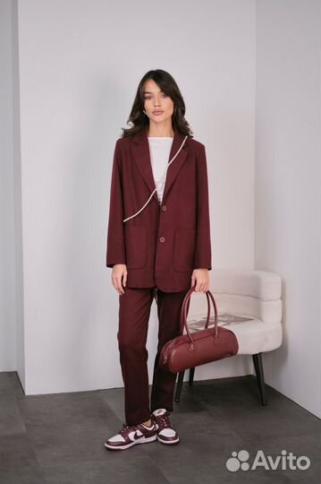Костюм брючный женский классический