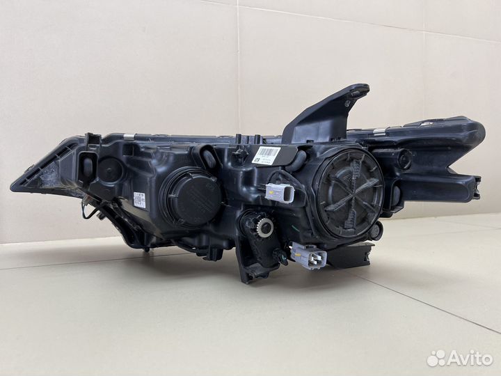 Фара правая Mitsubishi Qutlander GF