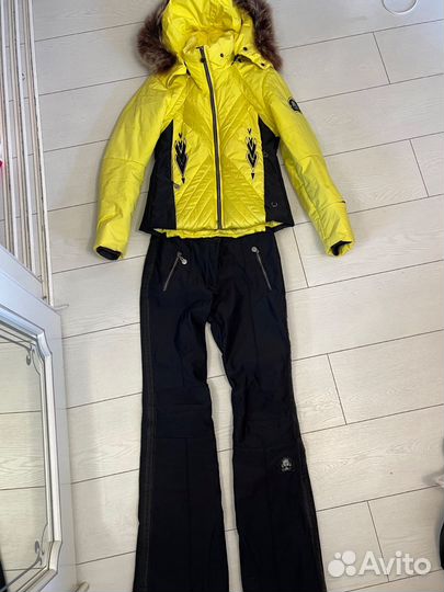 Горнолыжный костюм женский