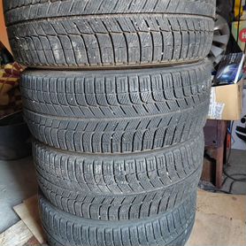 Michelin X-Ice 215/55 R17