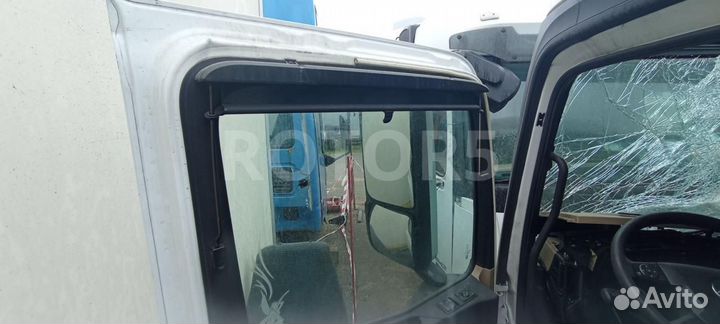 Дверь передняя левая Mercedes-Benz Actros 4 (MP4)