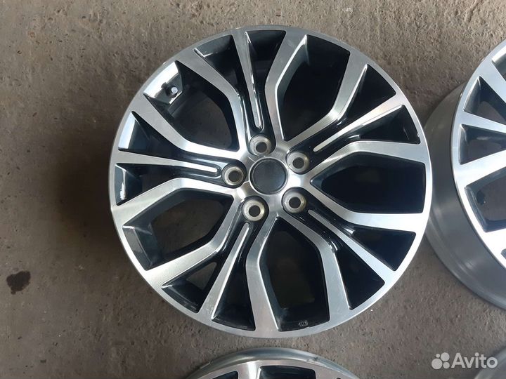 Диски литые r18 5x114.3