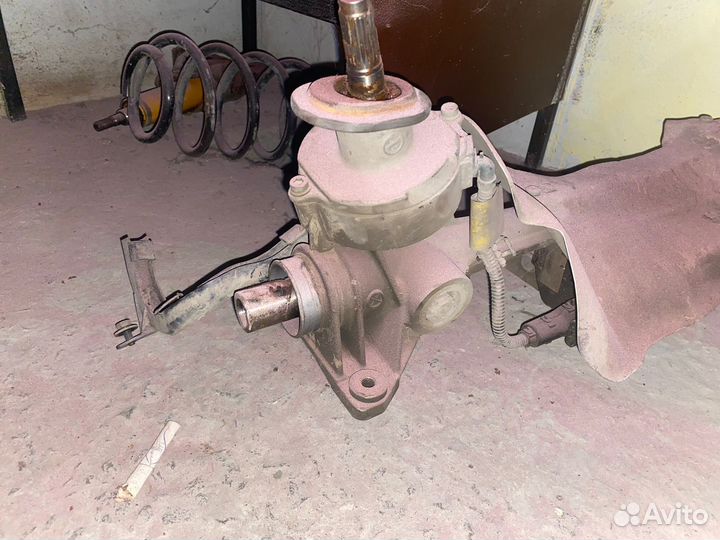 Запчасти Volkswagen Golf 5