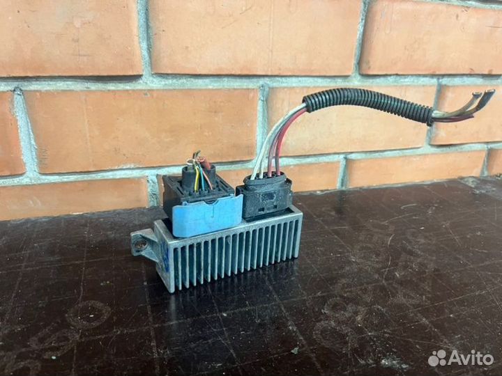 Реле свечей накала Nissan Juke 1