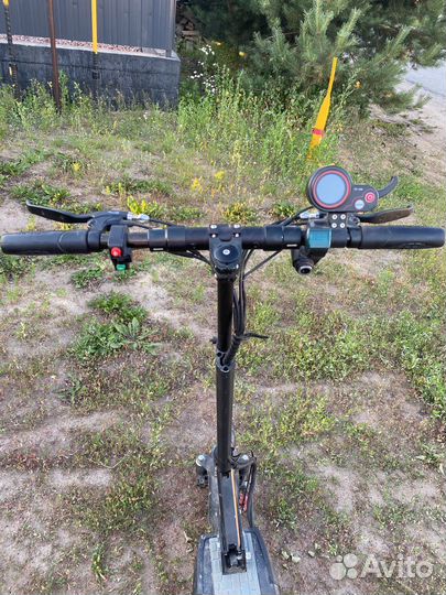 Самокат взрослый электрический