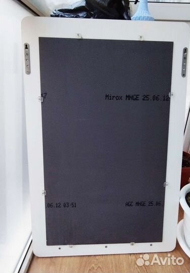 Зеркало в ванную с полочкой б/у