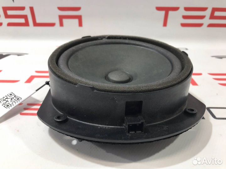 Динамик двери задний Tesla Model S 2015