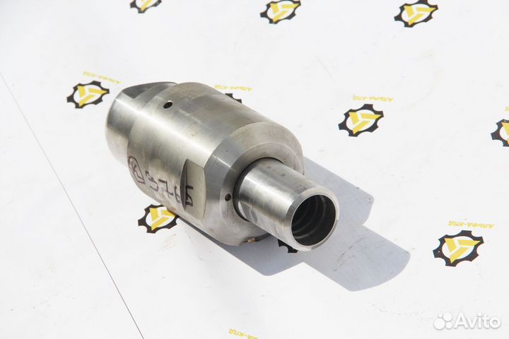 Вертлюг-сальник промывочный 3546953