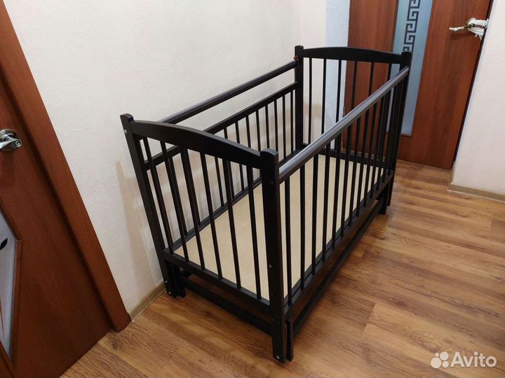 Детская кровать с матрасом