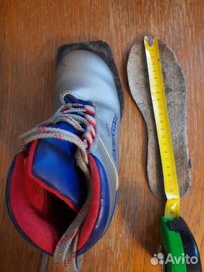 Лыжные ботинки детские р.34 б/у. NN
