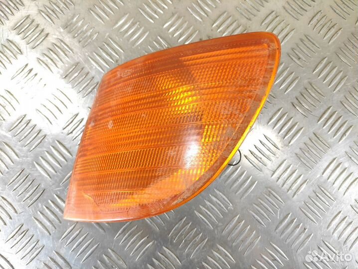 Поворотник левый Vito 1996-2003