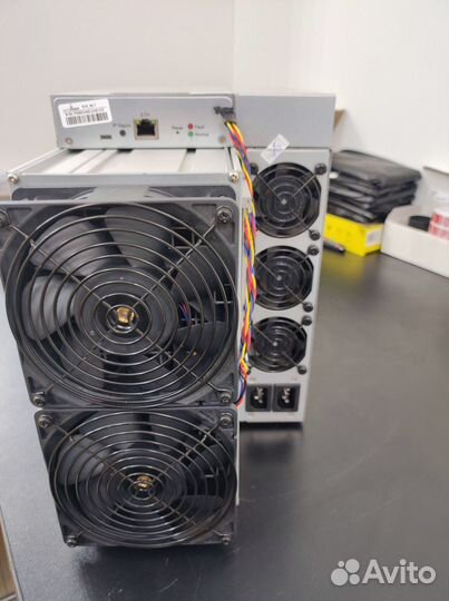 Asic майнер Bitmain Antminer S19