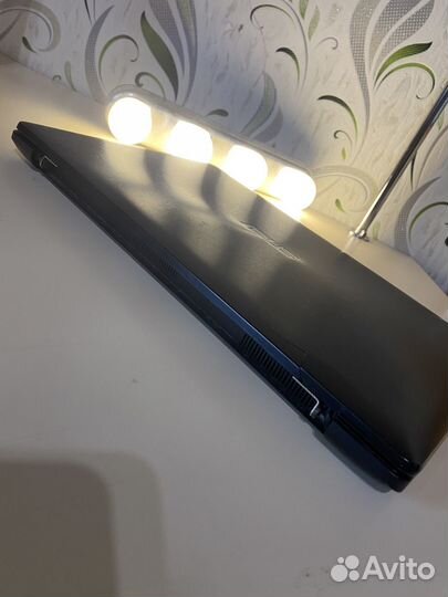 Ноутбук asus x553m