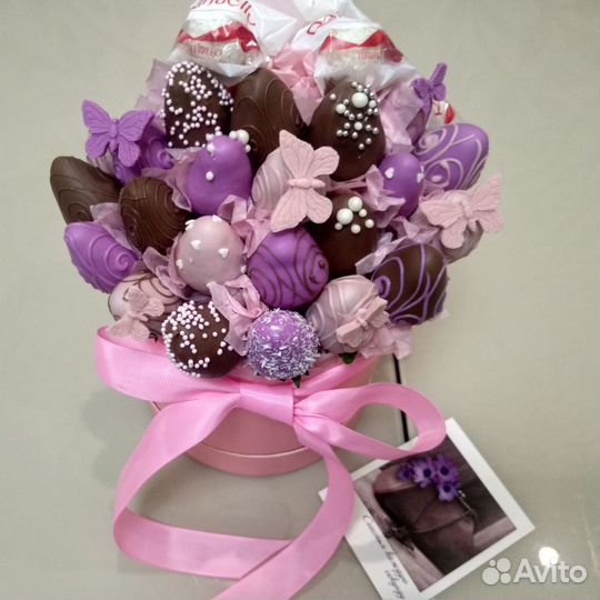 Клубника в шоколаде букеты