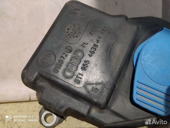 Заливная горловина бачка омывателя Audi A4 B8