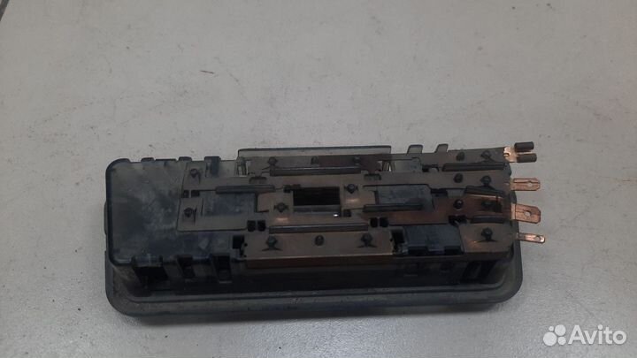 Плафон внутреннего освещения Opel Vectra