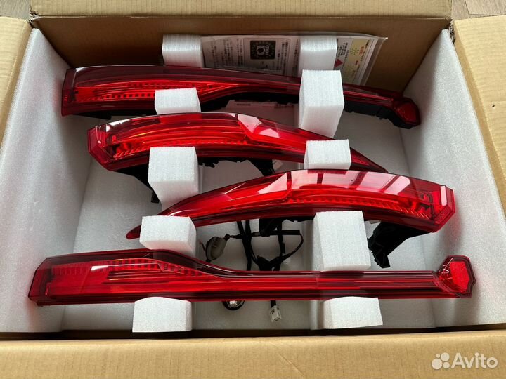 Стоп-сигнал оригинал комплект Harrier 80/85 кузов