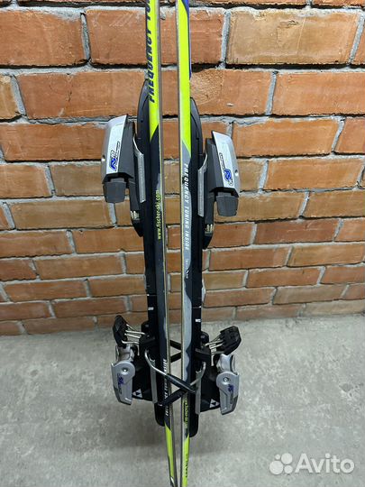 Горные лыжи и ботинки