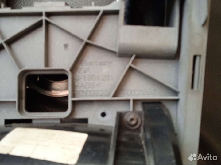 Консоль центральная Audi A6 C6