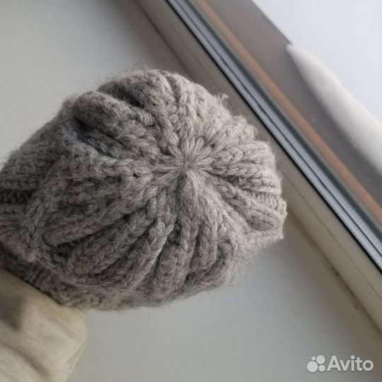 Шапка Серая и Черная