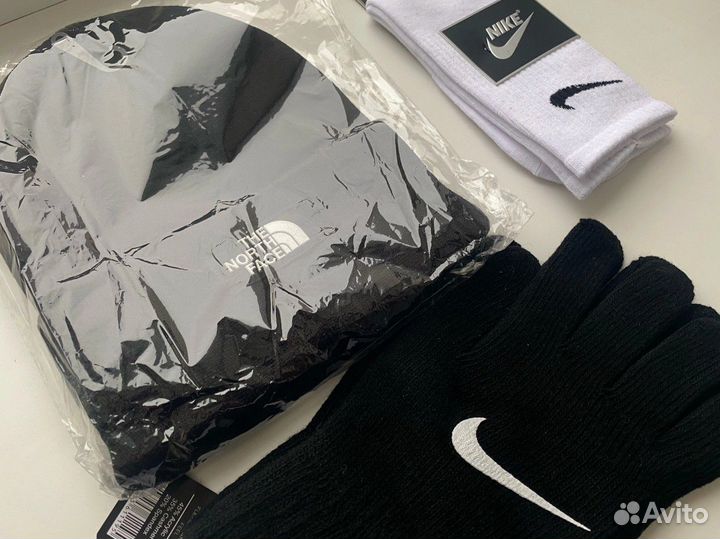 Зимний Комплект 3В1 Шапка TNF и перчатки nike