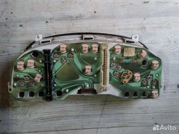 Панель приборов Logan 1, Scenic 1, Mondeo 1