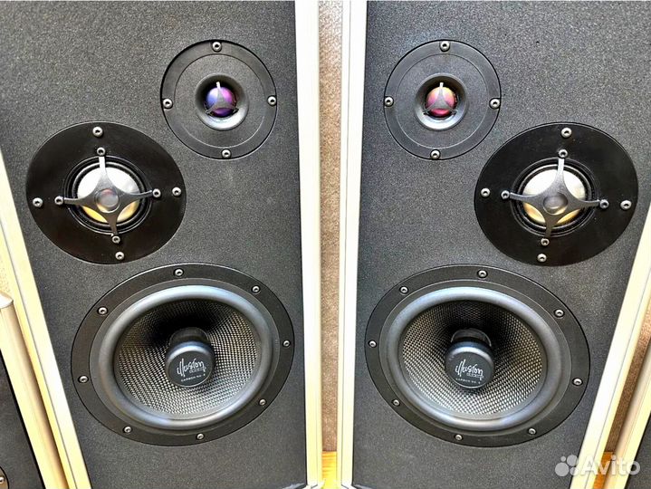 Acoustic research phantom 5.2колонки