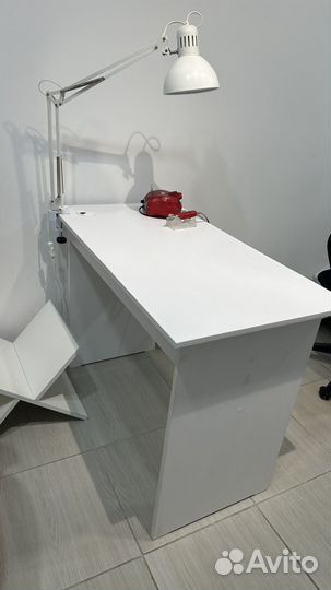 Стол маникюрный