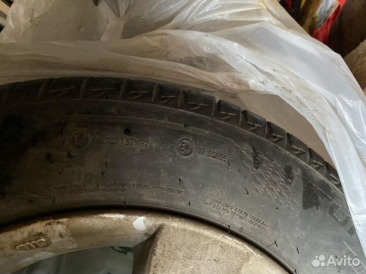 Bridgestone W960 205/60 R16