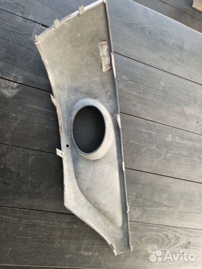 Облицовка птф передняя левая VW Touareg NF