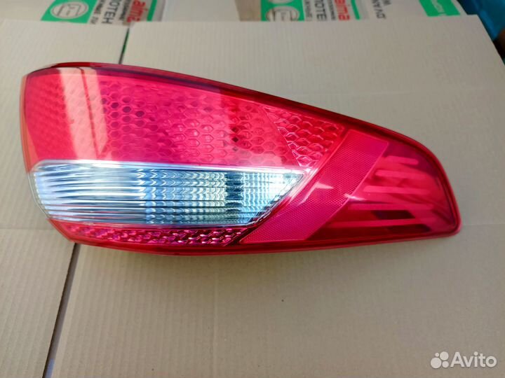 Задний фонарь на kia Rio 3 седан