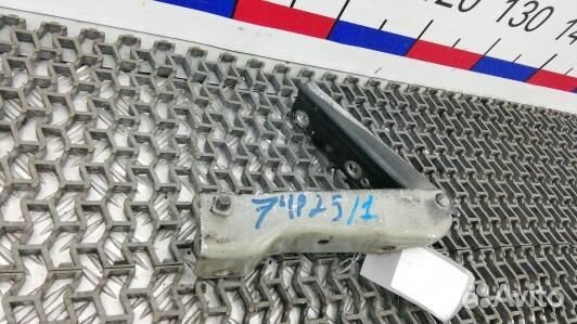 Петля капота ssang yong rexton 1 (74P25D501)