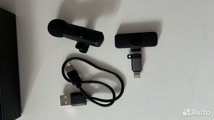 Петличный микрофон беспроводной для телефона