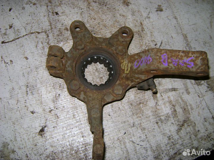 Кулак передний правый сааб 9000 saab 9000 abs