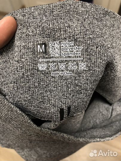 Женский бесшовный спортивный комплект. Новый