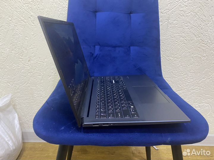 Acer vivobook 15 M6500Q