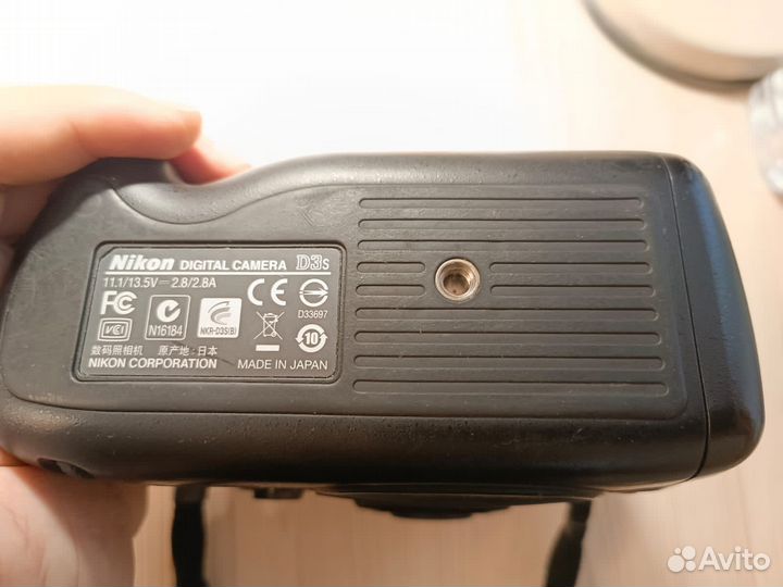 Зеркальный фотоаппарат nikon