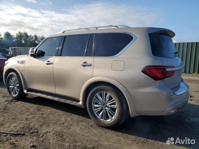 В разборе infiniti QX80 2019 год