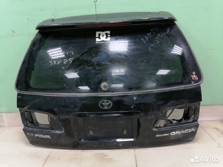 Крышка багажника задняя Toyota Camry Gracia