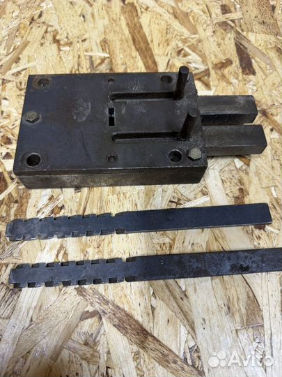 Замок гаражный внутренний