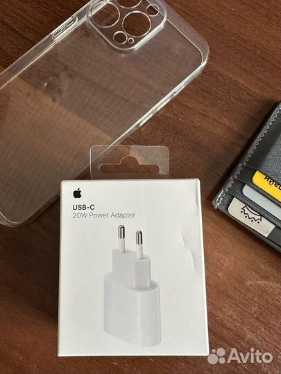 Оригинальная зарядка на iPhone 20w