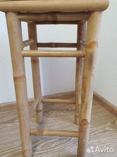 Подставка для растений из бамбука