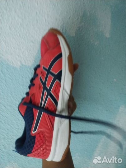 Кроссовки asics