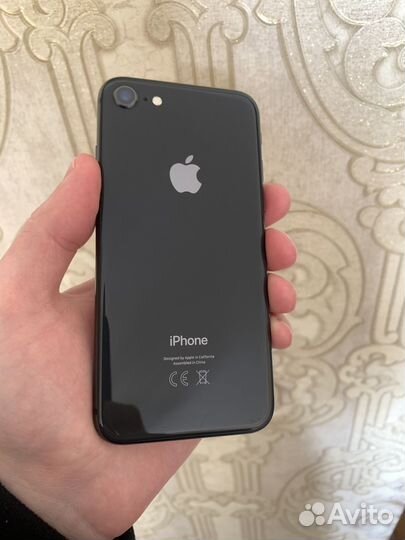 iPhone 8, 64 ГБ